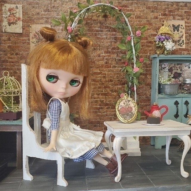 ブライス ドールハウス コンクリート風壁 - 趣味/おもちゃ ブライス ドールハウス コンクリート風壁 - 趣味/おもちゃ