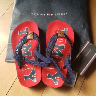 トミーヒルフィガー(TOMMY HILFIGER)の【新品】キッズ　ビーチサンダル(サンダル)