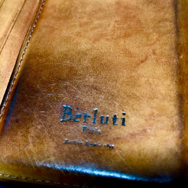 Berluti(ベルルッティ)の早い者勝ち‼️【BERLUTI】美品　定価14万 高級本革　保存袋付　艶あり‼️ メンズのファッション小物(長財布)の商品写真