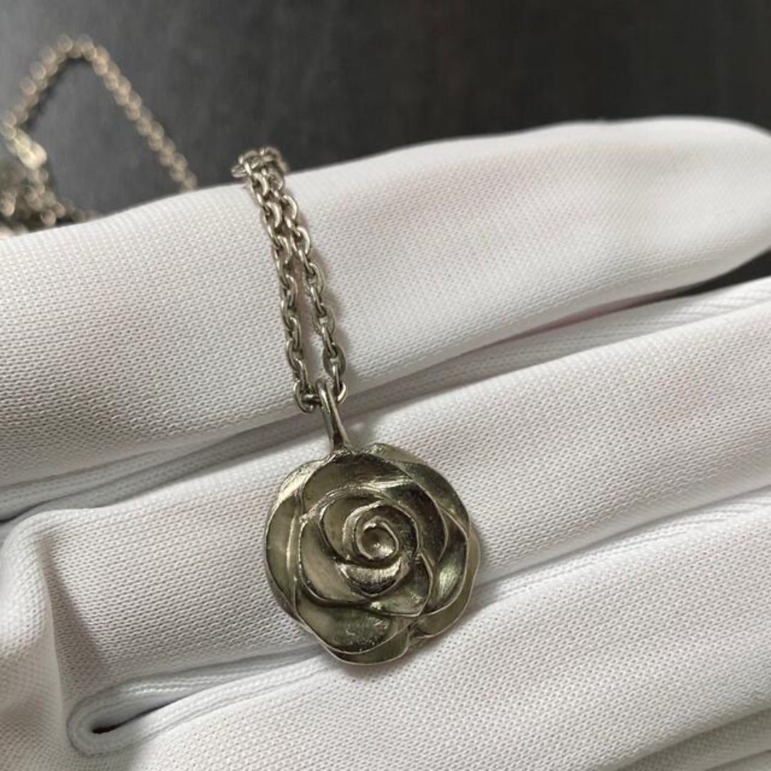 CHANEL(シャネル)のCHANEL カメリア　シルバー　ネックレス　ヴィンテージ レディースのアクセサリー(ネックレス)の商品写真