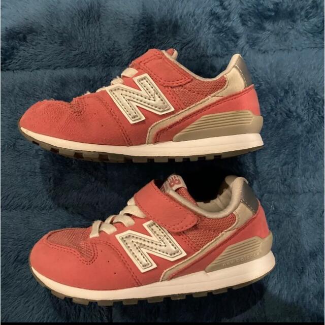 New Balance(ニューバランス)のニューバランススニーカー キッズ/ベビー/マタニティのキッズ靴/シューズ(15cm~)(スニーカー)の商品写真