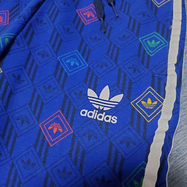 adidas(アディダス)のadidas　パンツ　KIDS140 キッズ/ベビー/マタニティのキッズ服男の子用(90cm~)(パンツ/スパッツ)の商品写真