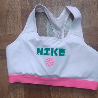 ナイキ(NIKE)のNIKE スポーツブラ(トレーニング用品)