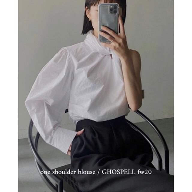 ghospell / one shoulder blouse