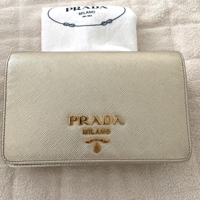 【極美品】PRADA チェーンウォレット レザー ブラック ゴールド