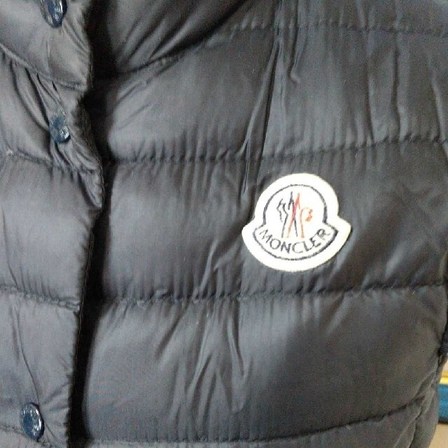 MONCLER(モンクレール)の2月13日迄の価格·モンクレール ダウンベスト レディースのジャケット/アウター(ダウンベスト)の商品写真