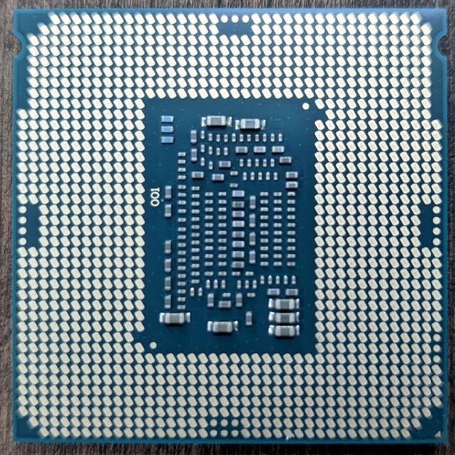 Intel Core i3 8100PCパーツ