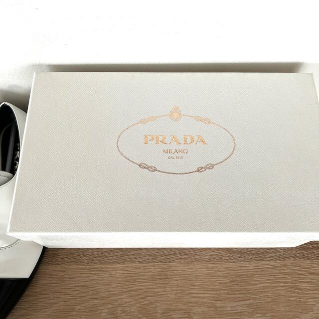 PRADA(プラダ)のプラダ　prada レディースシューズ36 レディースの靴/シューズ(ローファー/革靴)の商品写真