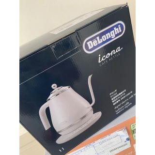 デロンギ(DeLonghi)のデロンギ　ケトル　新品未使用　ホワイト(電気ケトル)