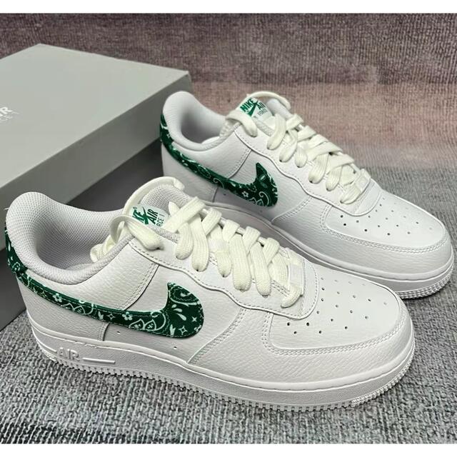 靴/シューズ即発送！国内正規品！27cm NIKE W AIR FORCE 1