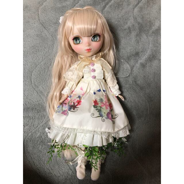 プーリップ カチューシャ欠品 ドール - 人形