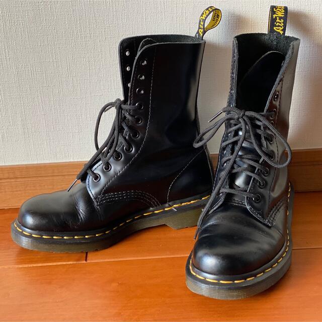 Dr.Martens(ドクターマーチン)のドクターマーチン 10ホールブーツ レディースの靴/シューズ(ブーツ)の商品写真