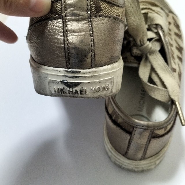 Michael Kors(マイケルコース)のMichael Korsスニーカー　22センチ レディースの靴/シューズ(スニーカー)の商品写真