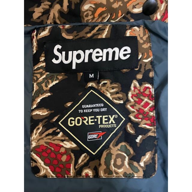 Supreme(シュプリーム)のSupreme Gore-Tex Court Jacket Flower メンズのジャケット/アウター(ナイロンジャケット)の商品写真