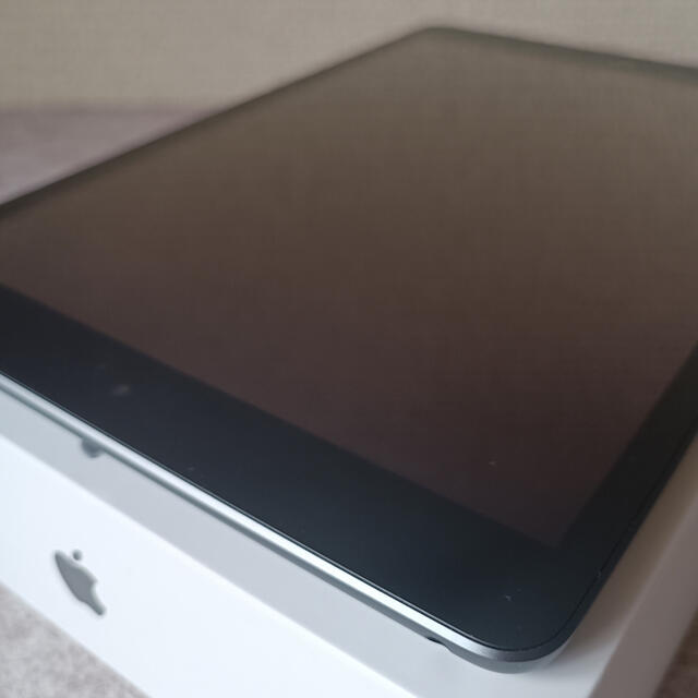 【Wi-Fi専用】iPad 10.2インチ 第9世代 (256GB) グレー