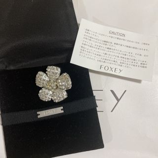 フォクシー(FOXEY) ブローチ/コサージュ(ホワイト/白色系)の通販 45 フォクシー(FOXEY) ブローチ/コサージュ(ホワイト/白色系)の通販 45