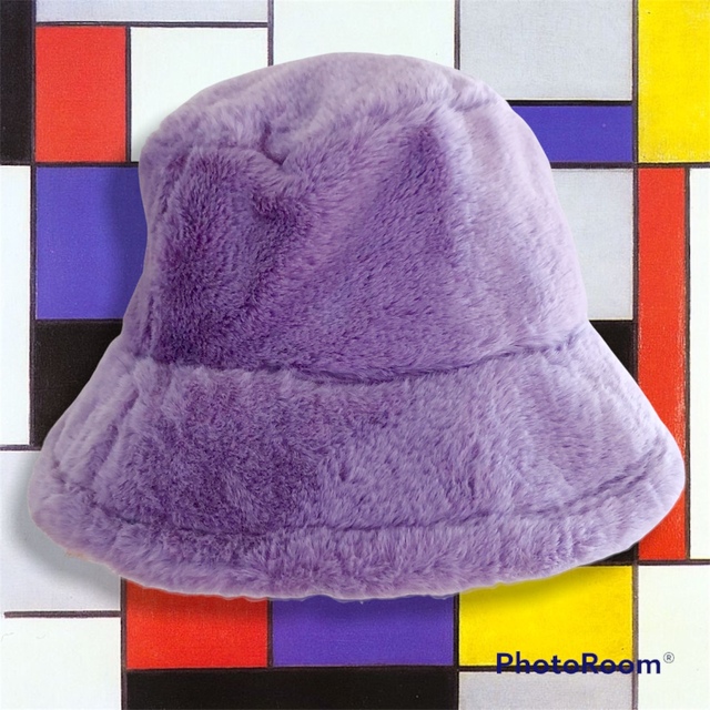 未使用 ファー バケットハット パステルカラー パープル 紫 バケハ レディースの帽子(ハット)の商品写真