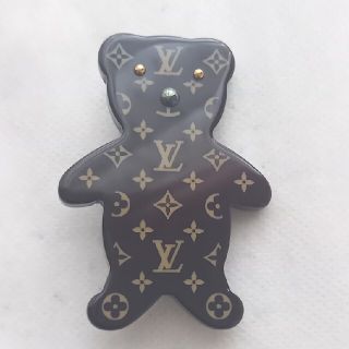 ヴィトン(LOUIS VUITTON) くま ブローチ/コサージュの通販 14点 | ルイ