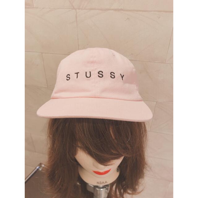 STUSSY(ステューシー)のstussy ステューシー　シンプルロゴキャップ　 レディースの帽子(キャップ)の商品写真