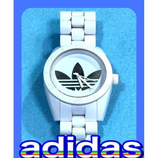 アディダス(adidas)の【美品】adidas アディダス　腕時計　白　5気圧　ADH2797　中古(腕時計(アナログ))