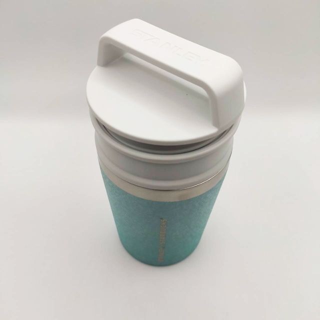 Starbucks Coffee(スターバックスコーヒー)の【新品/数量限定】台湾スターバックス限定！スタンレーコラボ☆ティファニーブルー インテリア/住まい/日用品のキッチン/食器(タンブラー)の商品写真