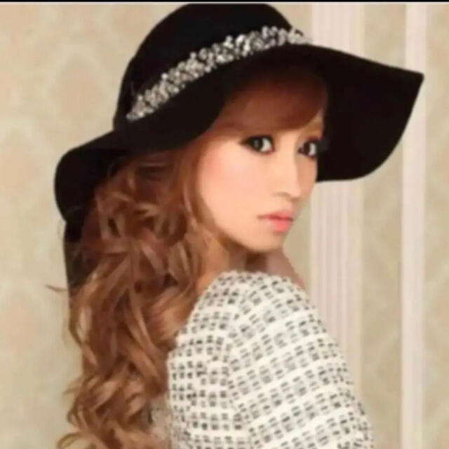 残りわずか☆ エミリアウィズ　同型　新品未使用　ジュエリーリボンハット レディースの帽子(ハット)の商品写真