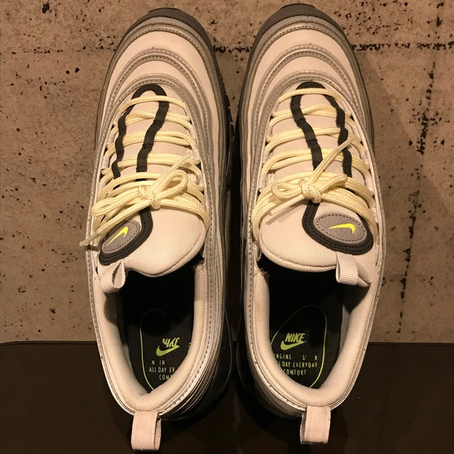 NIKE(ナイキ)の エアマックス97 イエローグラデーション 28.0cm メンズの靴/シューズ(スニーカー)の商品写真