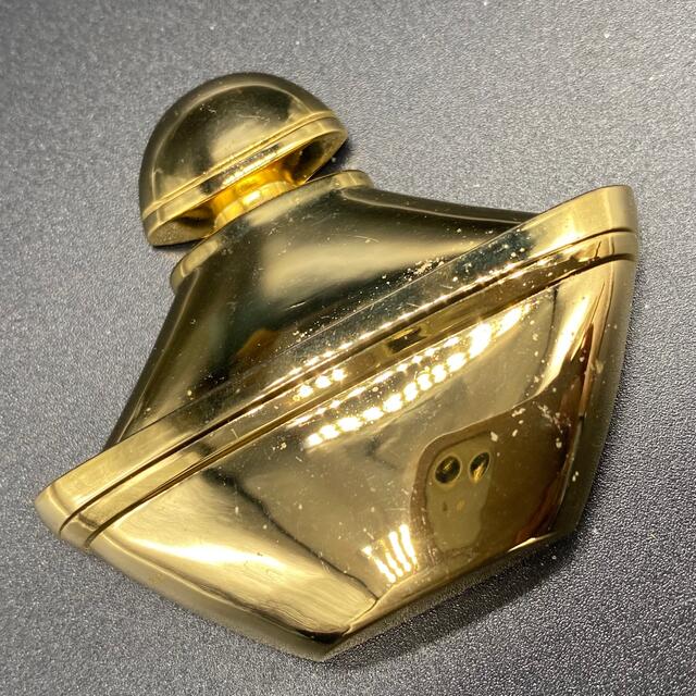 GUERLAIN(ゲラン)のGUERLAIN　ゲラン　ブローチ　ゴールドカラー　香水瓶 レディースのアクセサリー(ブローチ/コサージュ)の商品写真
