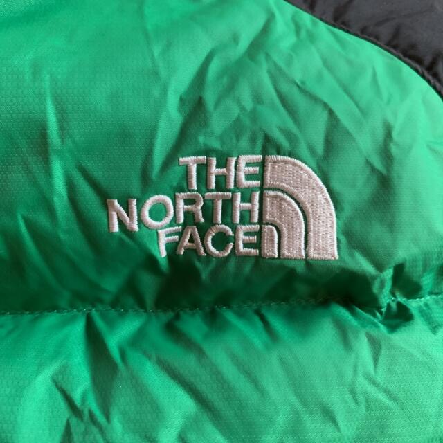 THE NORTH FACE(ザノースフェイス)の【早い者勝ち】ノースフェイス　ダウンジャケット　グリーン　キッズ150 キッズ/ベビー/マタニティのキッズ服男の子用(90cm~)(ジャケット/上着)の商品写真