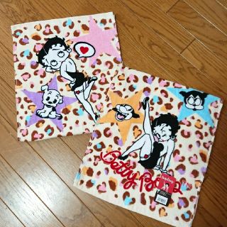 ベティブープ(Betty Boop)の【新品】BettyBoop ベティちゃん フェイスタオル ヒョウ柄 2枚セット(タオル/バス用品)