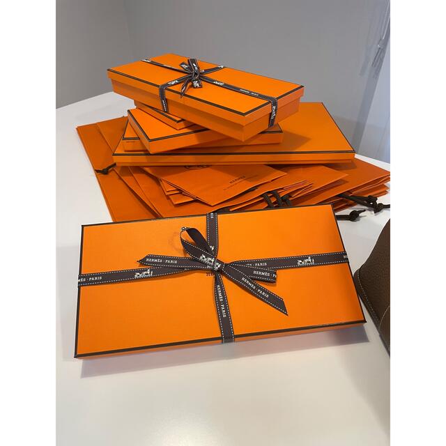 Hermes(エルメス)のHERMES  グローブ　雑誌掲載 Diva カシミアシルク アームカバー手袋 レディースのファッション小物(手袋)の商品写真