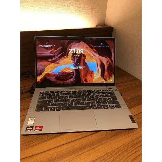 Lenovo IdeaPad Slim 550 AMD Ryzen 5搭載