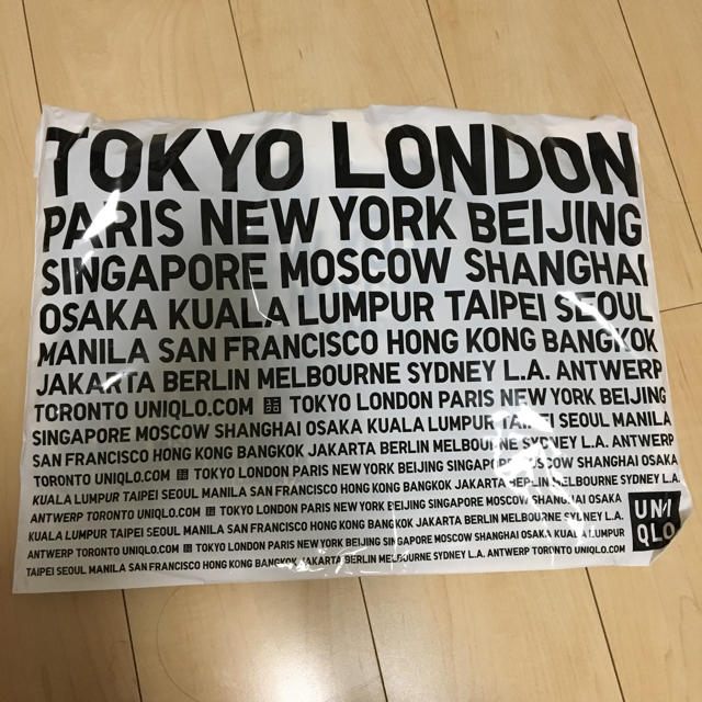 UNIQLO(ユニクロ)のユニクロ☆ノベルティ☆トートバッグ白 レディースのバッグ(トートバッグ)の商品写真