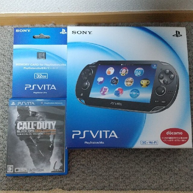 PlayStation Vita(プレイステーションヴィータ)の❮すもも様専用❯ PlayStation®Vita 3G/Wi-Fi 初回限定版 エンタメ/ホビーのゲームソフト/ゲーム機本体(携帯用ゲーム機本体)の商品写真