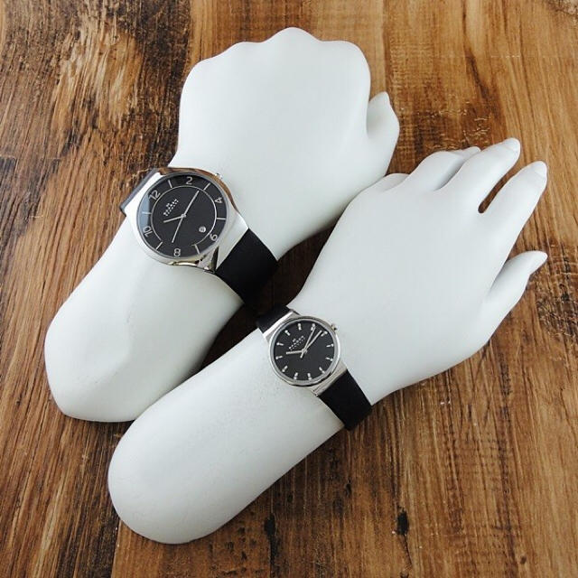 SKAGEN(スカーゲン)の【ペア腕時計】スカーゲン レディース メンズ シンプル 柔らかブラックレザー レディースのファッション小物(腕時計)の商品写真