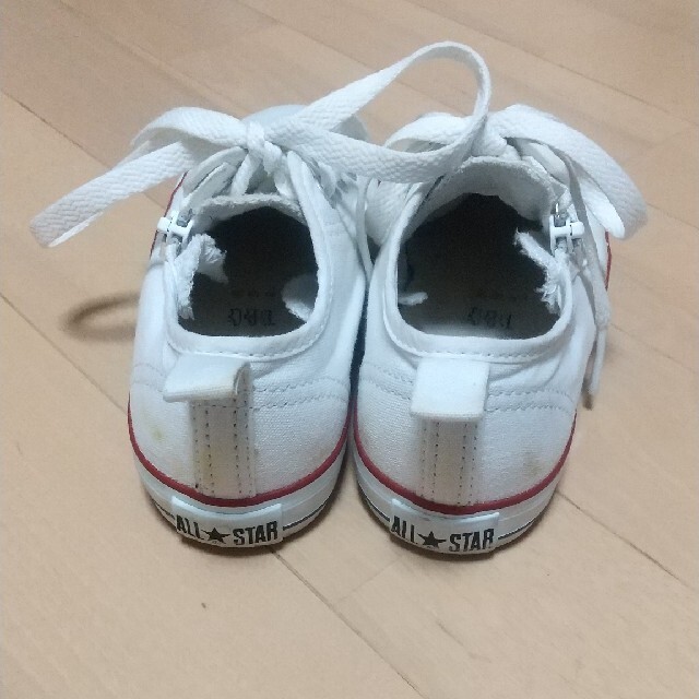 CONVERSE(コンバース)のCONVERSE １８cm ホワイト キッズ/ベビー/マタニティのキッズ靴/シューズ(15cm~)(スニーカー)の商品写真