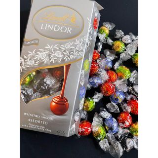 リンツ(Lindt)のリンツ　チョコレート 24個アソート(菓子/デザート)