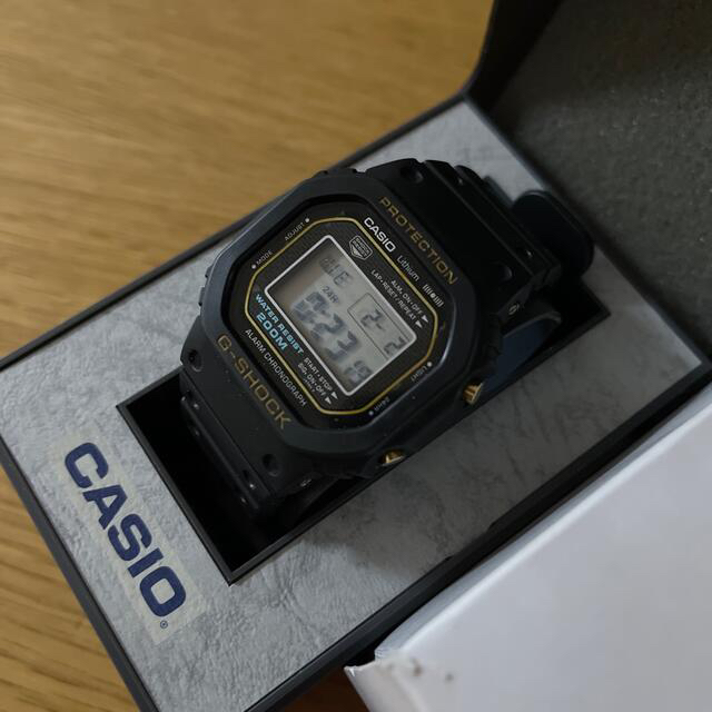 CASIO1983年発売生産終了マイナスネジ海外ファーストDW-5000C-1B