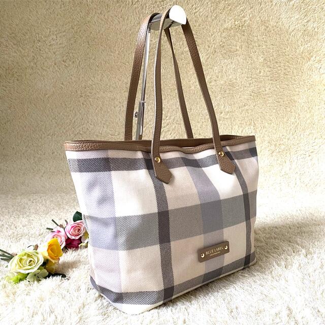 となります BURBERRY BLUE LABEL - ブルーレーベルクレストブリッジ 購入国内正規品 BLUELABEL ブランケット 毛布 ブルーレーベル 新品未使用 タオル/バス用品