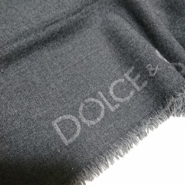 DOLCE&GABBANA(ドルチェアンドガッバーナ)のDOLCE&GABBANA マフラー ストール グレー ドルガバ  ロゴ レディースのファッション小物(マフラー/ショール)の商品写真