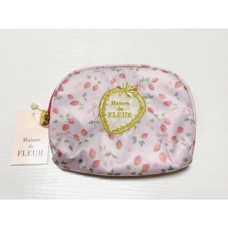 メゾンドフルール(Maison de FLEUR)のMaison de FLEUR　イチゴアップリケティッシュケース(ポーチ)