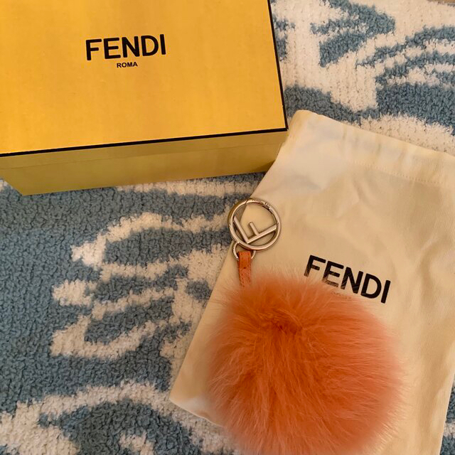 超美品＊FENDI ファーチャーム