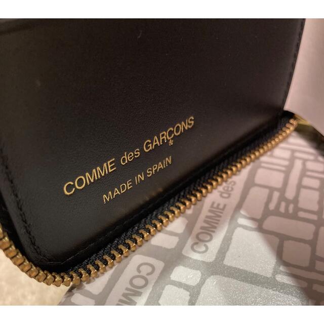 COMME des GARCONS(コムデギャルソン)のCOMME DES GARCONS 財布 ラウンドファスナー二つ折り財布 メンズのファッション小物(折り財布)の商品写真