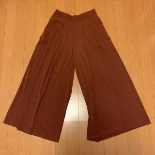 ユニクロ(UNIQLO)のユニクロ ワイド ガウチョ パンツ(カジュアルパンツ)