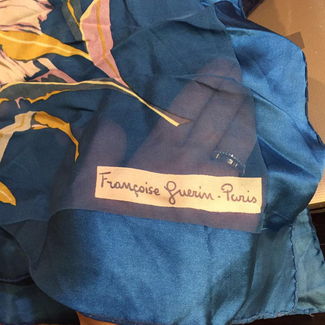 大判 シルク スカーフ レディースのファッション小物(バンダナ/スカーフ)の商品写真