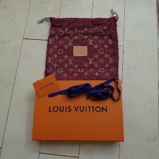 レディースLOUIS VUITTON　大判ストール