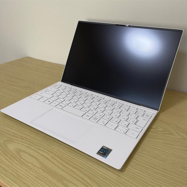 美品 最高級 XPS 13 11世代 i7 1185g7 16gb 新品 1TB