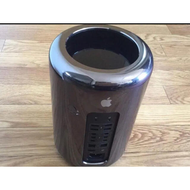 Mac (Apple)(マック)のMac Pro (Late 2013)  スマホ/家電/カメラのPC/タブレット(デスクトップ型PC)の商品写真