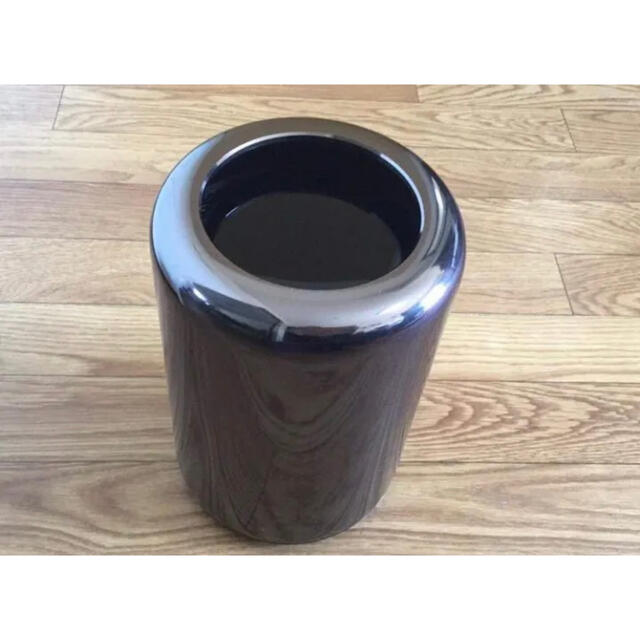 Mac (Apple)(マック)のMac Pro (Late 2013)  スマホ/家電/カメラのPC/タブレット(デスクトップ型PC)の商品写真