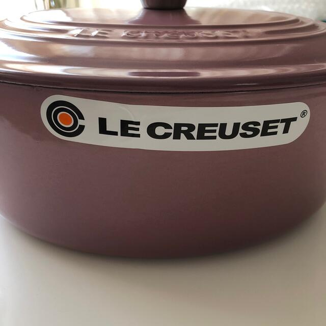 LE CREUSET(ルクルーゼ)のル・クルーゼ　オーバルココット　25cm モーブピンク インテリア/住まい/日用品のキッチン/食器(鍋/フライパン)の商品写真